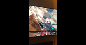 着地途中でグラップリングを敵に決めてからのナイスショット！！