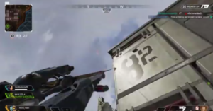 弾がない状態で建物の上から敵が来たが・・・