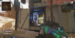 【草】隙間にハマったジブラルタルｗｗｗ