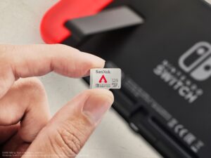 【APEX】Nintendo Switch版エーペックスのリリースを記念したロゴ入りMicroSDが海外で発売開始