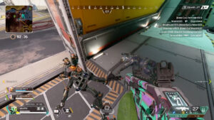 【怖い】室内の上から突如敵レジェンドが落ちてくる動画